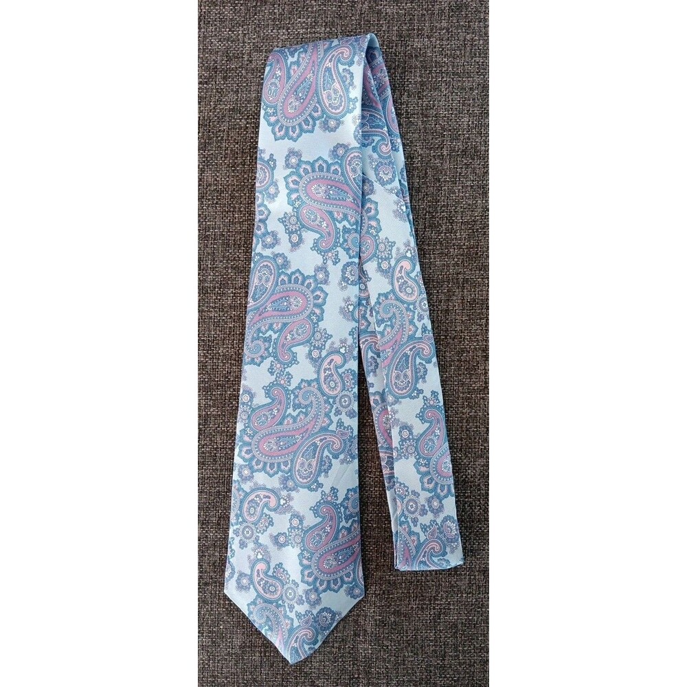 Tie 70 80s 90s Y2K New Vintage Geoffrey Beene Silk Blue Paisley 3.5 Wide 54 Long
